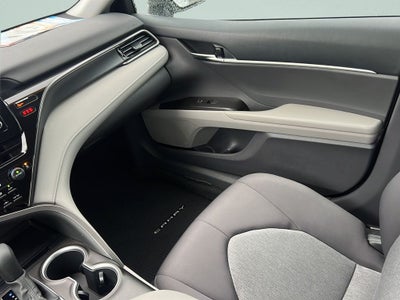 2022 Toyota Camry Hybrid LE
