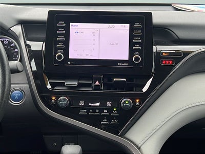 2022 Toyota Camry Hybrid LE