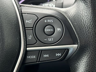 2022 Toyota Camry Hybrid LE