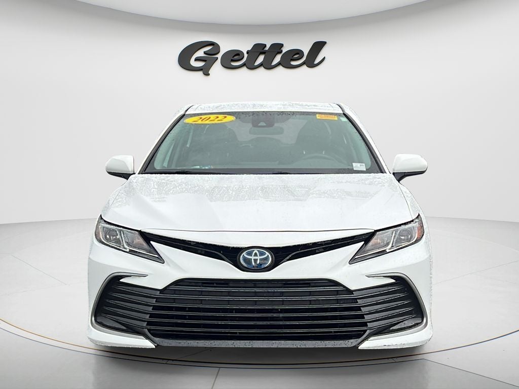 2022 Toyota Camry Hybrid LE