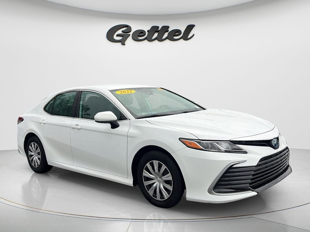 2022 Toyota Camry Hybrid LE