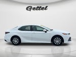 2022 Toyota Camry Hybrid LE