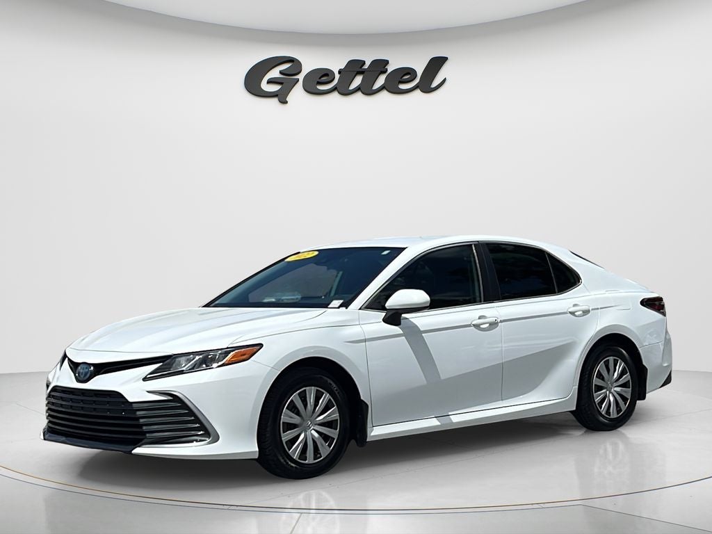 2022 Toyota Camry Hybrid LE