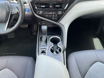 2022 Toyota Camry Hybrid LE