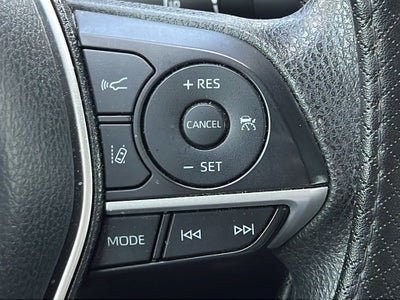2022 Toyota Camry Hybrid LE