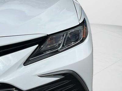 2022 Toyota Camry Hybrid LE