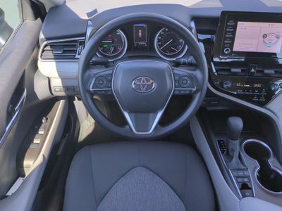 2022 Toyota CAMRY LE