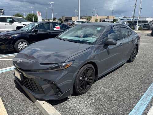2025 Toyota Camry SE