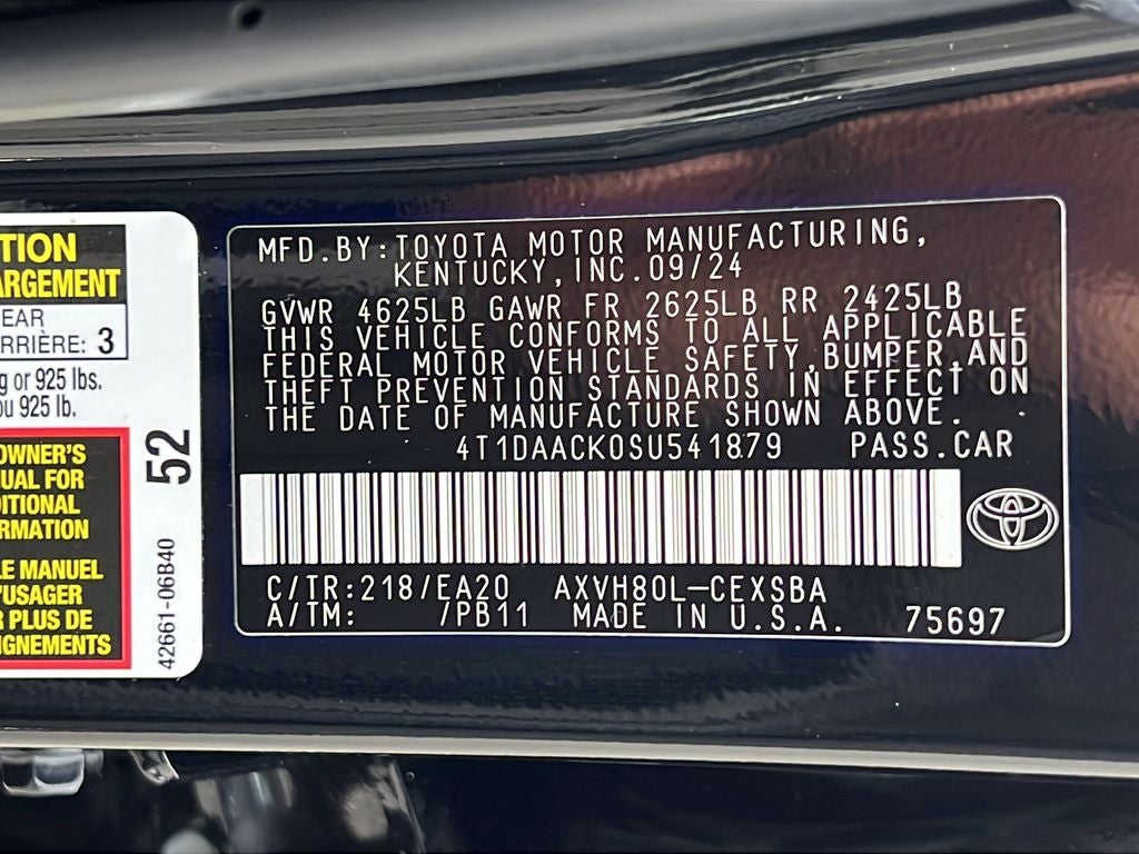 2025 Toyota Camry SE