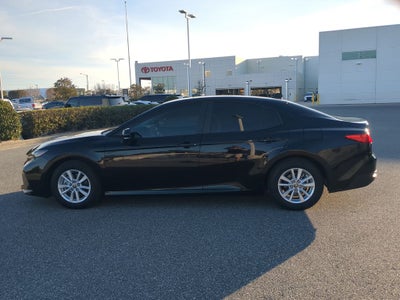 2025 Toyota CAMRY LE