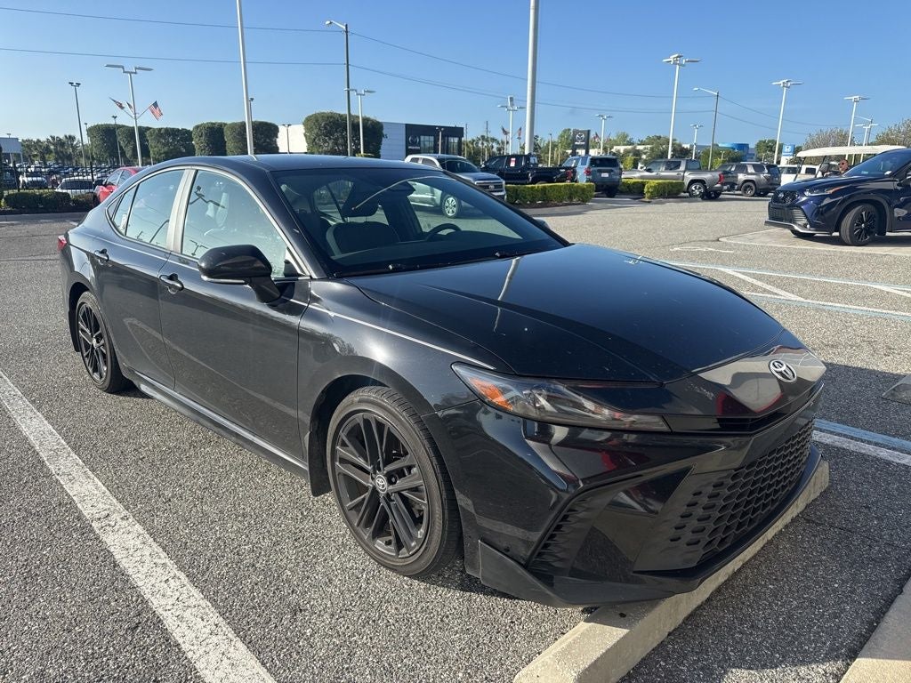 2025 Toyota CAMRY SE