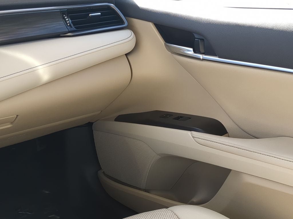 2024 Toyota CAMRY XLE