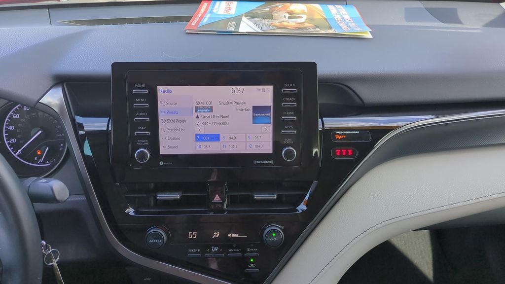 2021 Toyota CAMRY SE