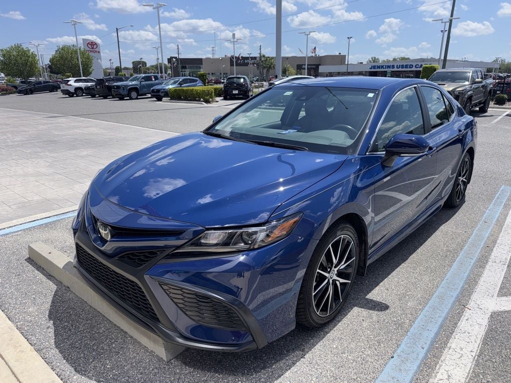 2024 Toyota Camry SE