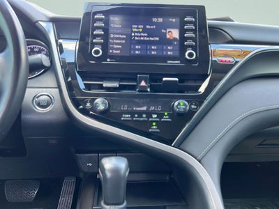 2022 Toyota CAMRY SE