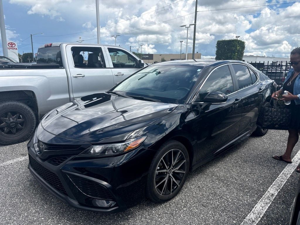 2024 Toyota Camry SE