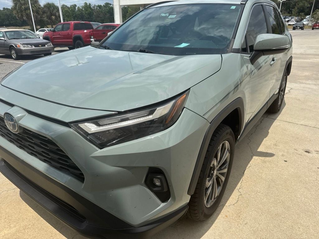 2022 Toyota RAV4 Hybrid XLE Premium