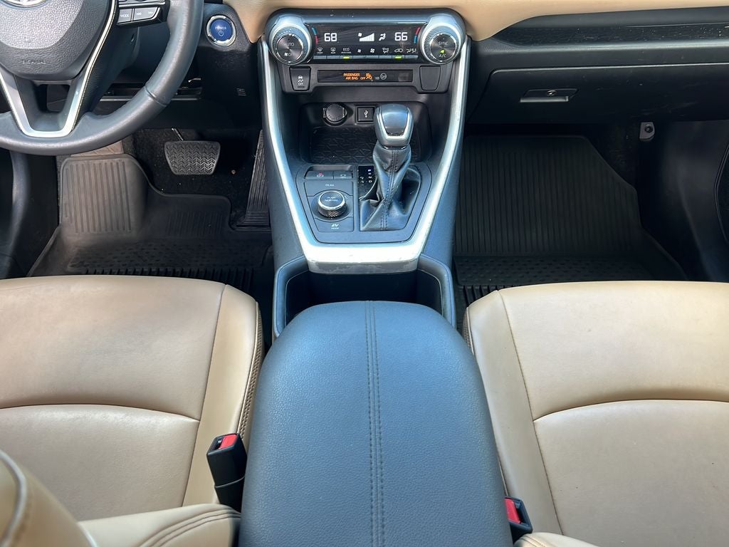 2022 Toyota RAV4 Hybrid XLE Premium