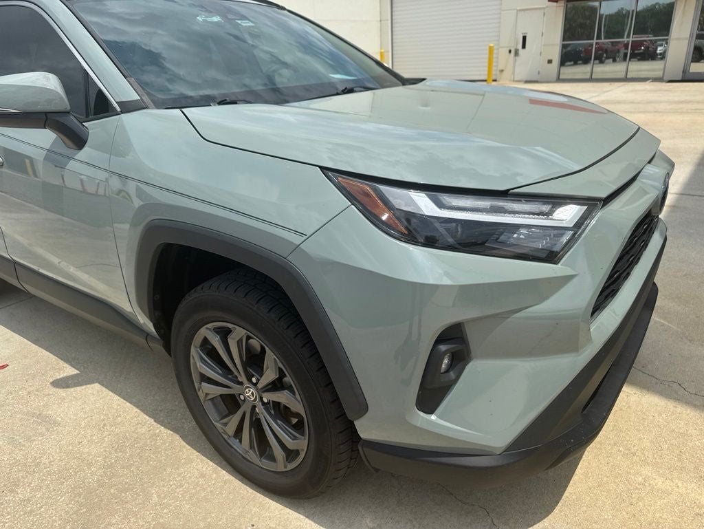 2022 Toyota RAV4 Hybrid XLE Premium