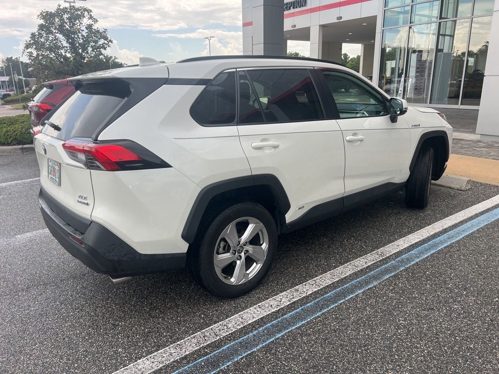 2021 Toyota RAV4 Hybrid XLE Premium