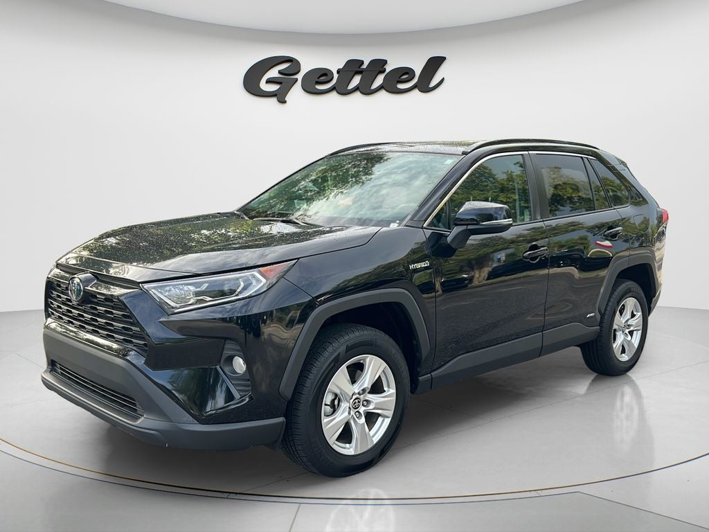 2021 Toyota RAV4 Hybrid XLE