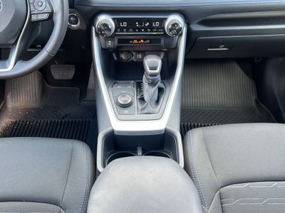 2025 Toyota RAV4 Hybrid SE