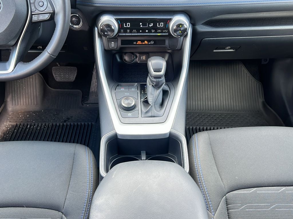 2025 Toyota RAV4 Hybrid SE