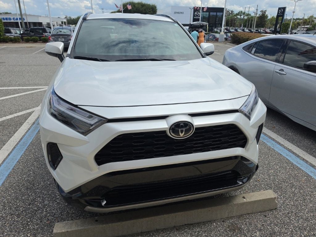 2025 Toyota RAV4 Hybrid SE