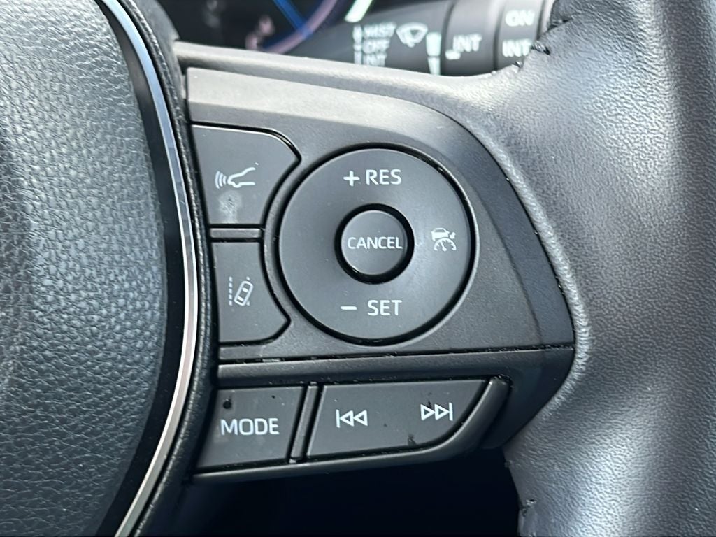 2025 Toyota RAV4 Hybrid SE