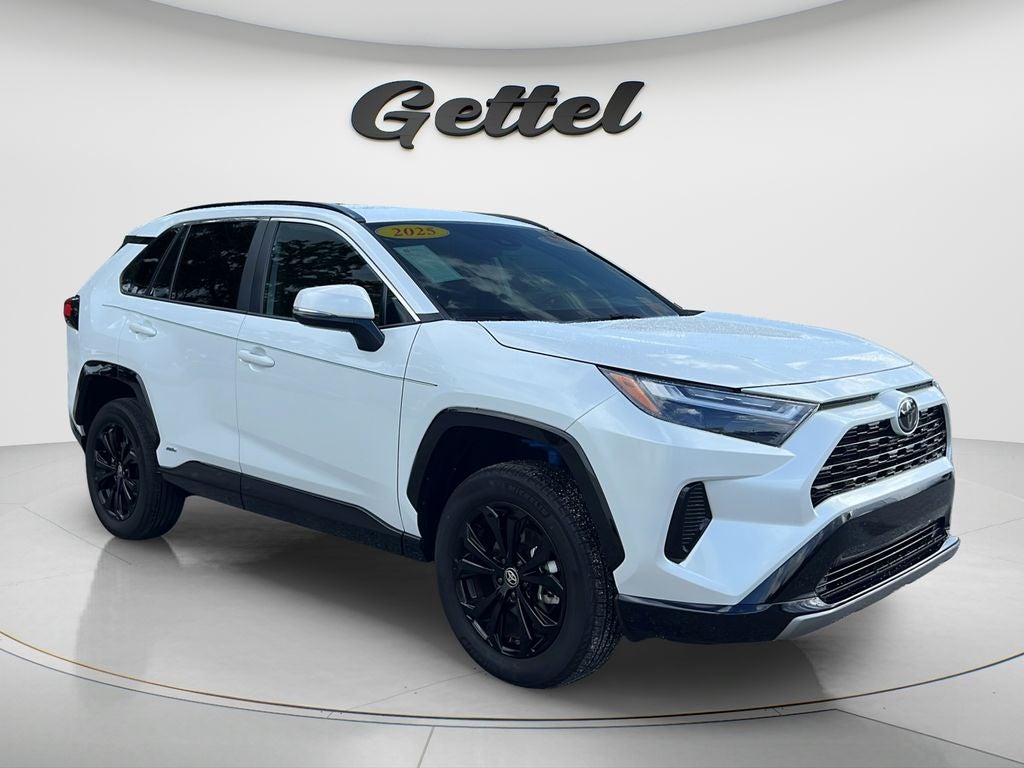 2025 Toyota RAV4 Hybrid SE