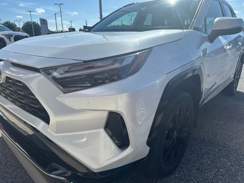 2023 Toyota RAV4 Hybrid SE