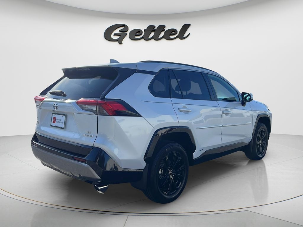 2023 Toyota RAV4 Hybrid SE