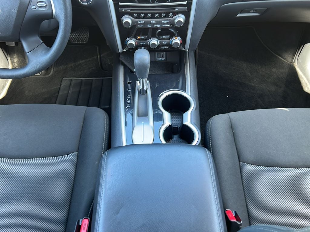 2020 Nissan Pathfinder S