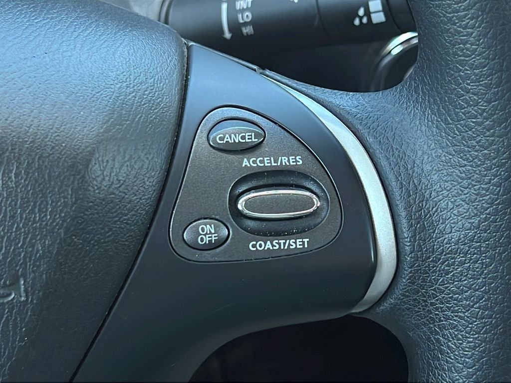 2020 Nissan Pathfinder S