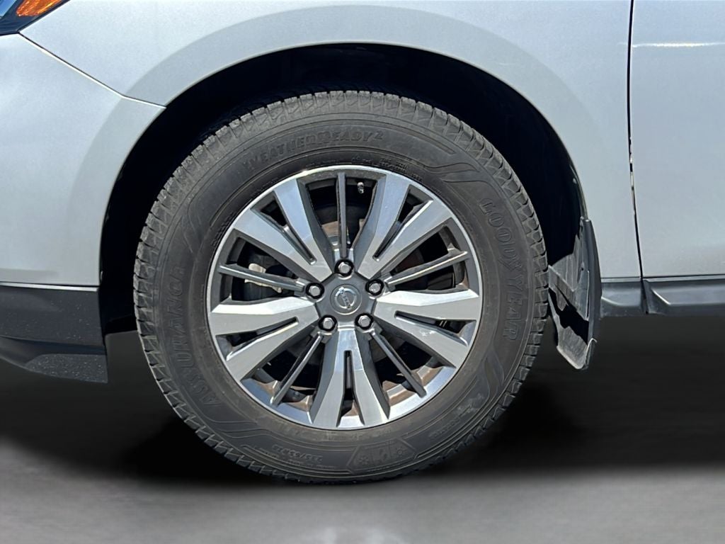 2020 Nissan Pathfinder S