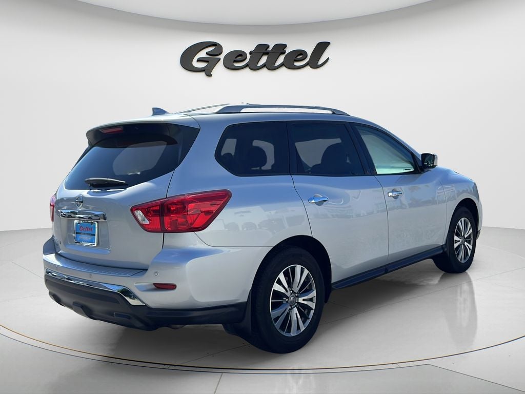 2020 Nissan Pathfinder S