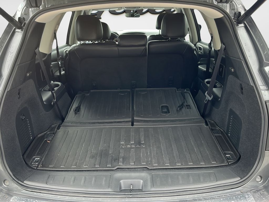 2020 Nissan Pathfinder SL