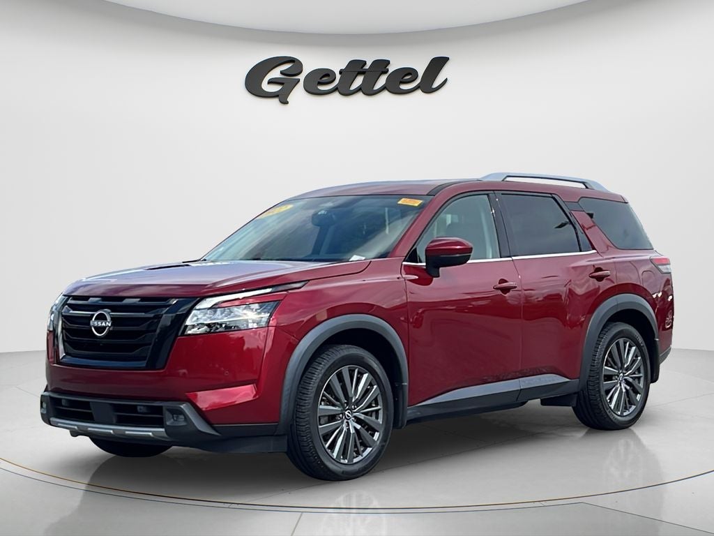 2022 Nissan Pathfinder SL