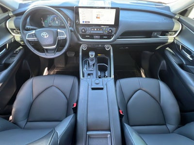 2025 Toyota GRAND HIGHLANDER HEV XLE
