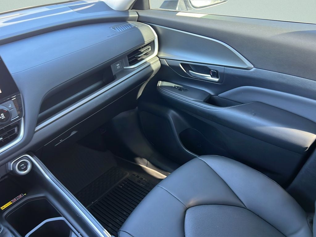2025 Toyota GRAND HIGHLANDER HEV XLE