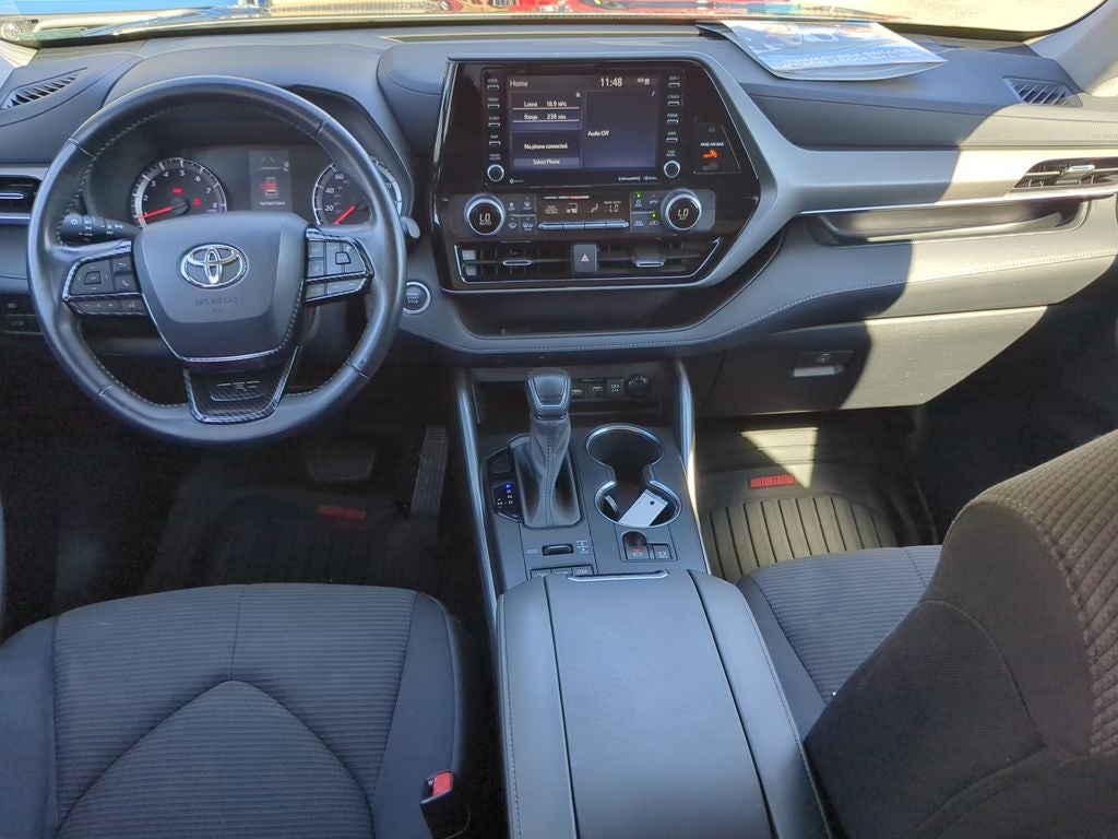 2021 Toyota HIGHLANDER LE