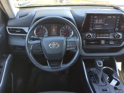 2021 Toyota HIGHLANDER LE