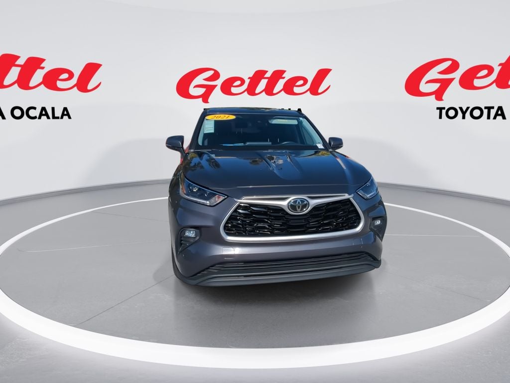 2021 Toyota HIGHLANDER LE