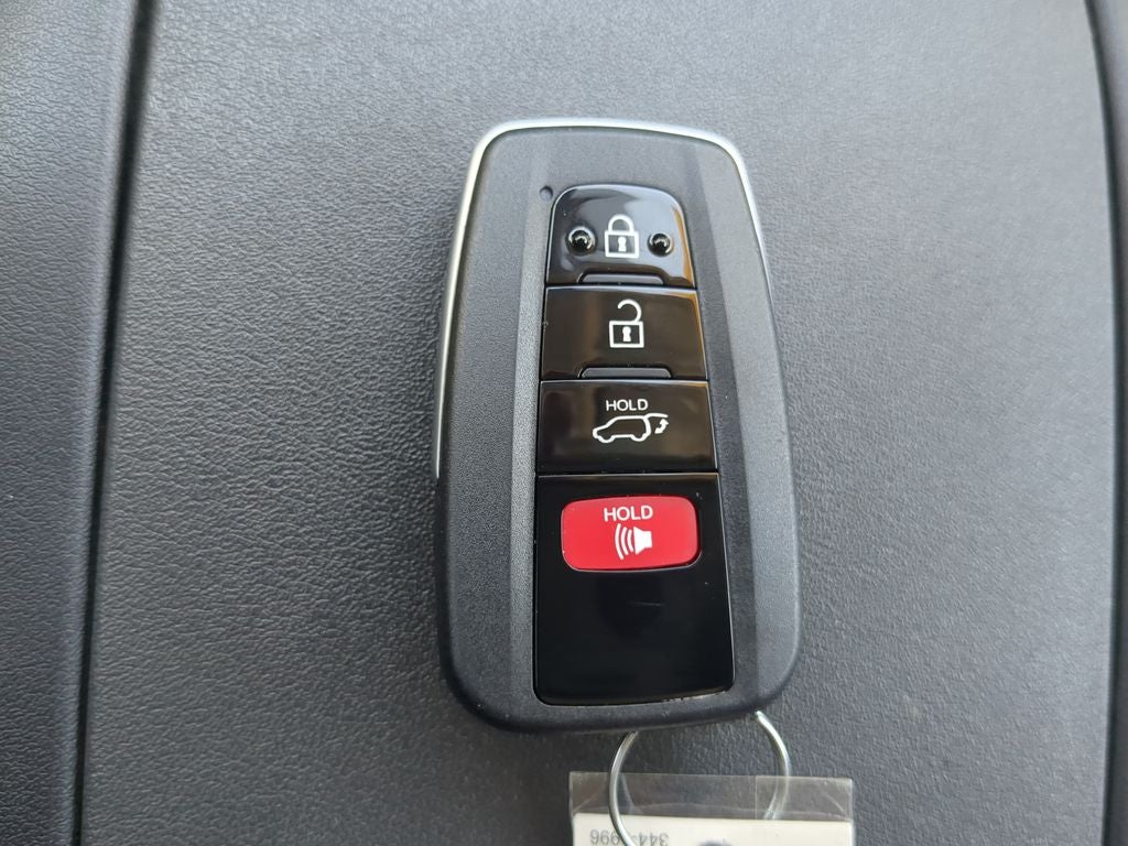 2021 Toyota HIGHLANDER LE