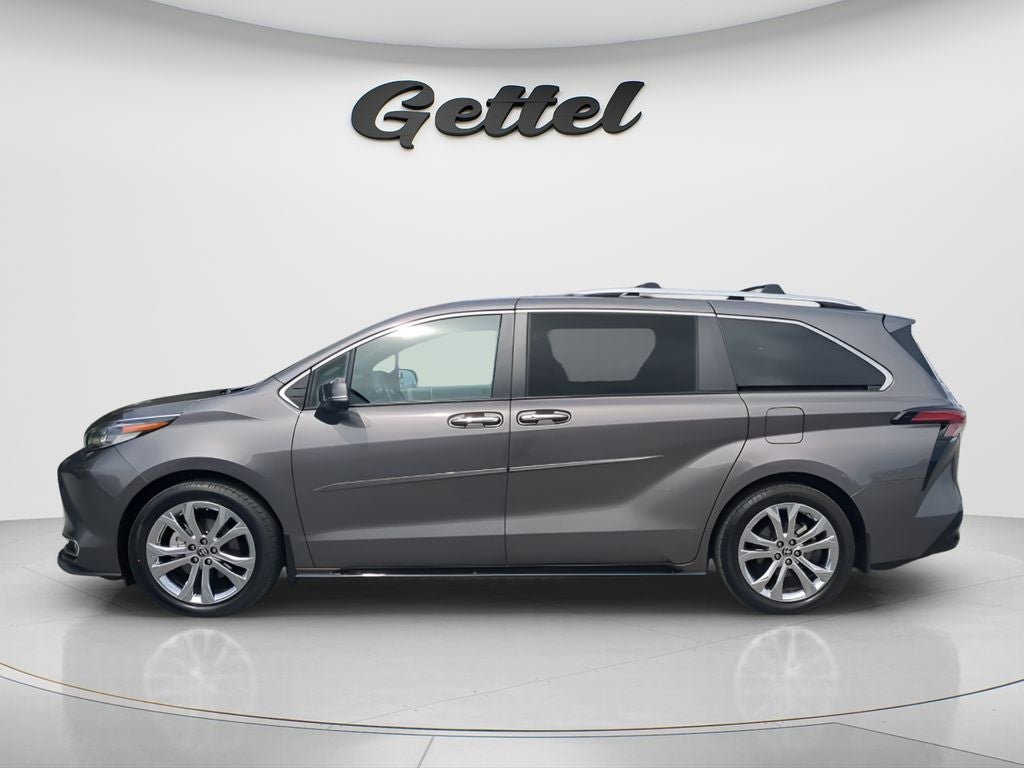 2023 Toyota SIENNA PLATINUM Platinum 7 Passenger
