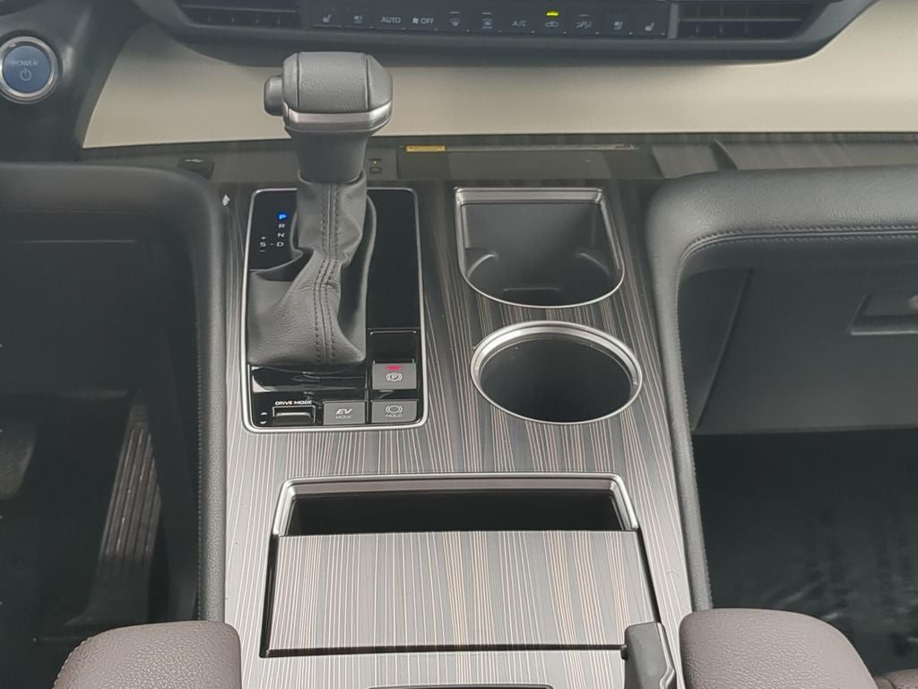 2023 Toyota SIENNA PLATINUM Platinum 7 Passenger