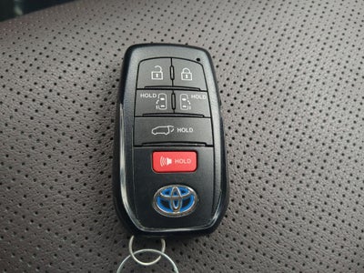2023 Toyota SIENNA PLATINUM Platinum 7 Passenger