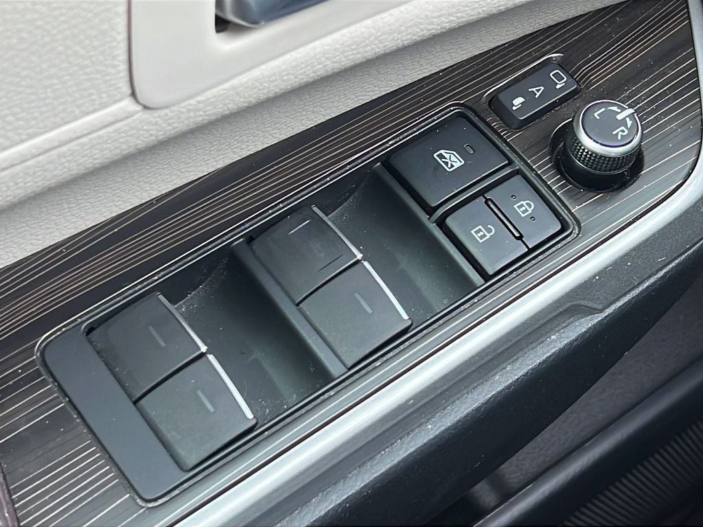 2021 Toyota Sienna Platinum 7 Passenger