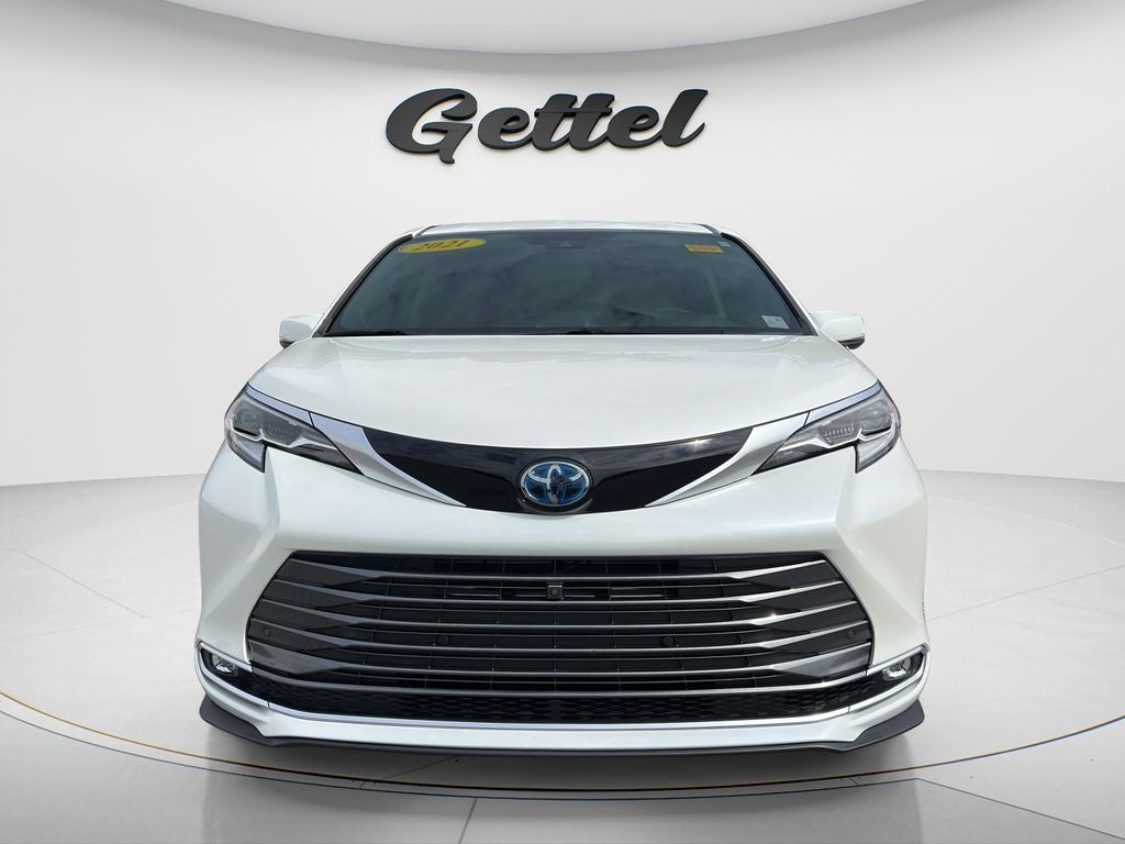 2021 Toyota Sienna Platinum 7 Passenger