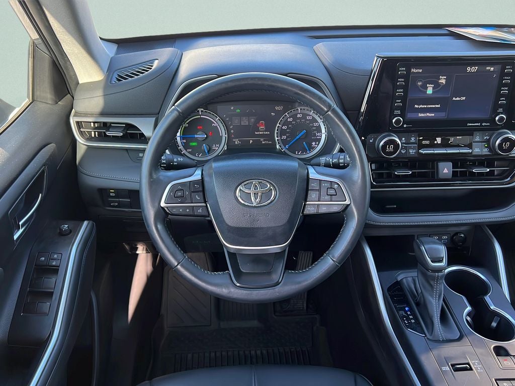 2022 Toyota Highlander Hybrid XLE